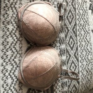 Victoria secret plunge bra